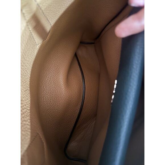 COPY - PRADA AUTHENTIC LEATHER VITELLO DAINO TOTE PURSE Dark Green DOUBLE HANDLE - Picture 14 of 16